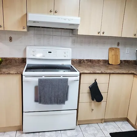 Home Stay Near The Airport Mississauga Exterior photo